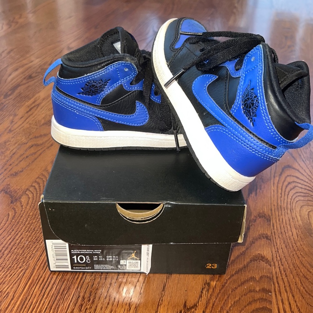 Nike Air Jordan’s- high top toddler size 10 in blue and black